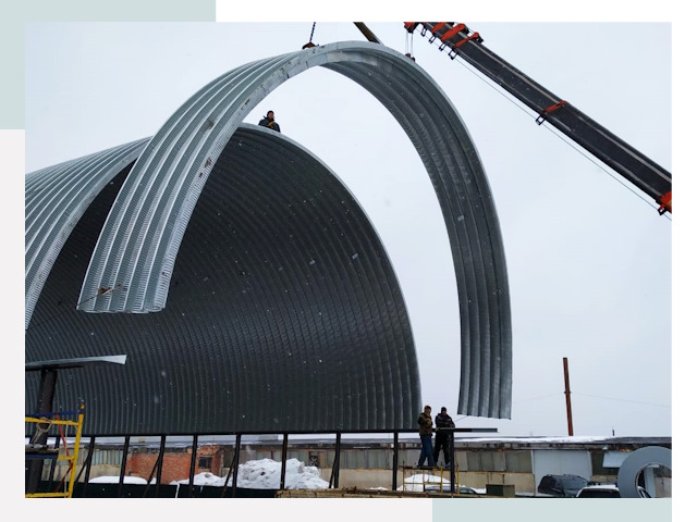 Полукруглые ангары в Мончегорске