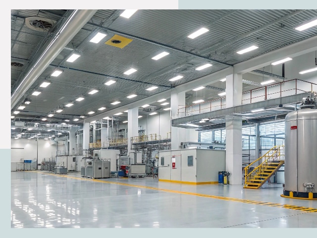 Освещение ангаров в Мончегорске от 606 руб. - Эффективные решения