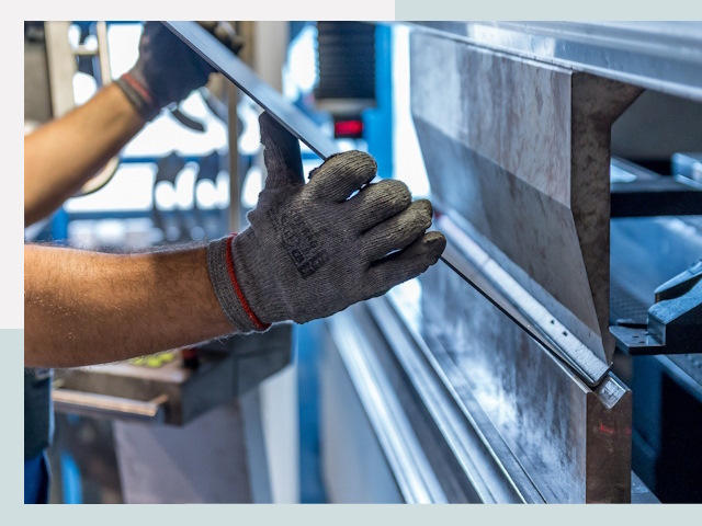 Гибка металла в Мончегорске